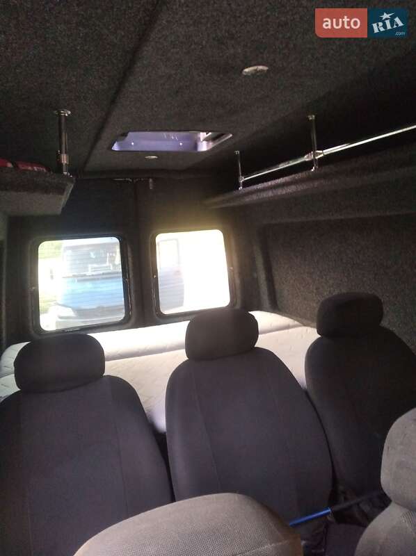 Микроавтобус Mercedes-Benz Sprinter 2003 в Городке