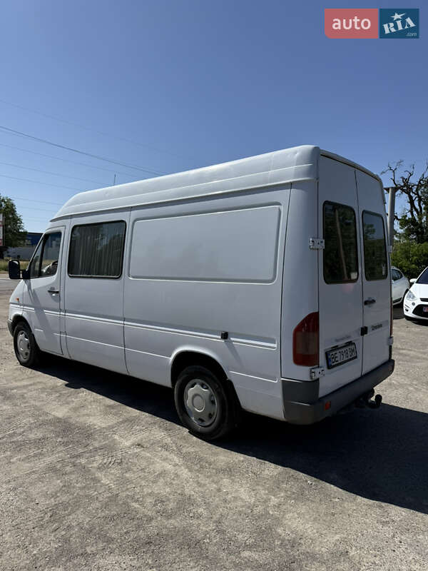 Грузопассажирский фургон Mercedes-Benz Sprinter 2005 в Вознесенске