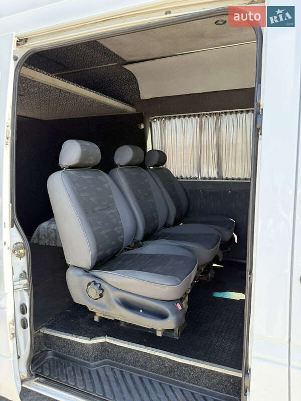Грузопассажирский фургон Mercedes-Benz Sprinter 2005 в Вознесенске