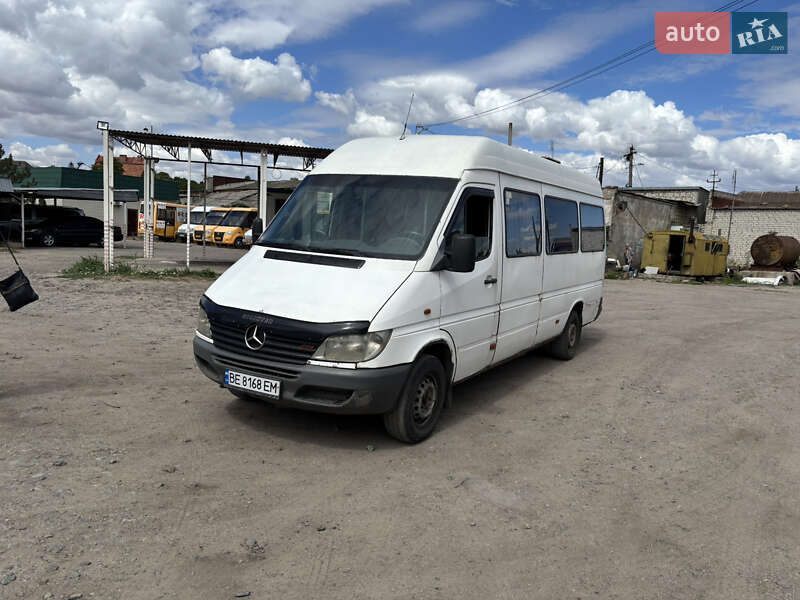 Mercedes-Benz Sprinter 2000