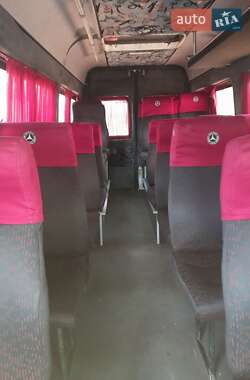 Мікроавтобус Mercedes-Benz Sprinter 2002 в 