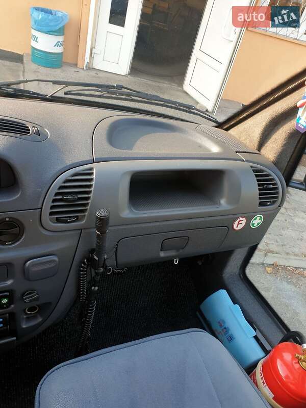 Туристический / Междугородний автобус Mercedes-Benz Sprinter 2006 в Сарнах