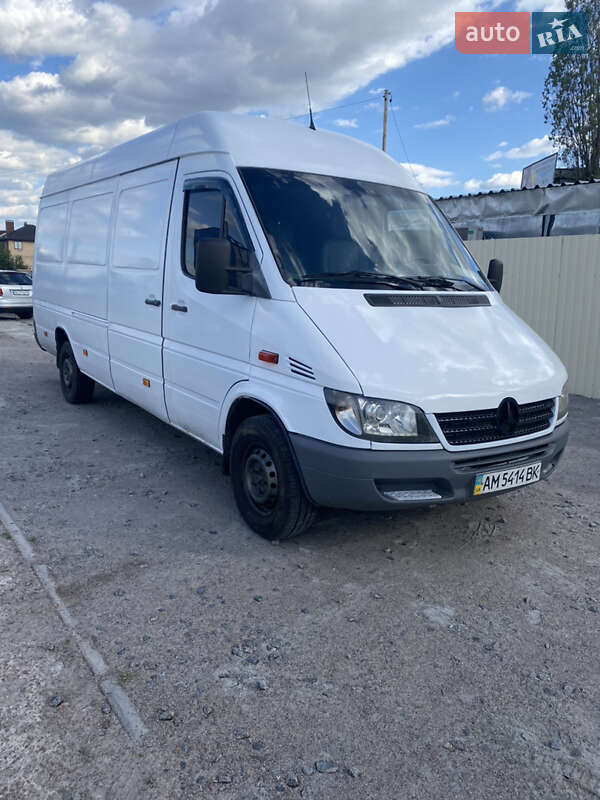 Mercedes-Benz Sprinter 2003