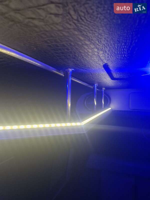 Микроавтобус Mercedes-Benz Sprinter 2005 в Бродах