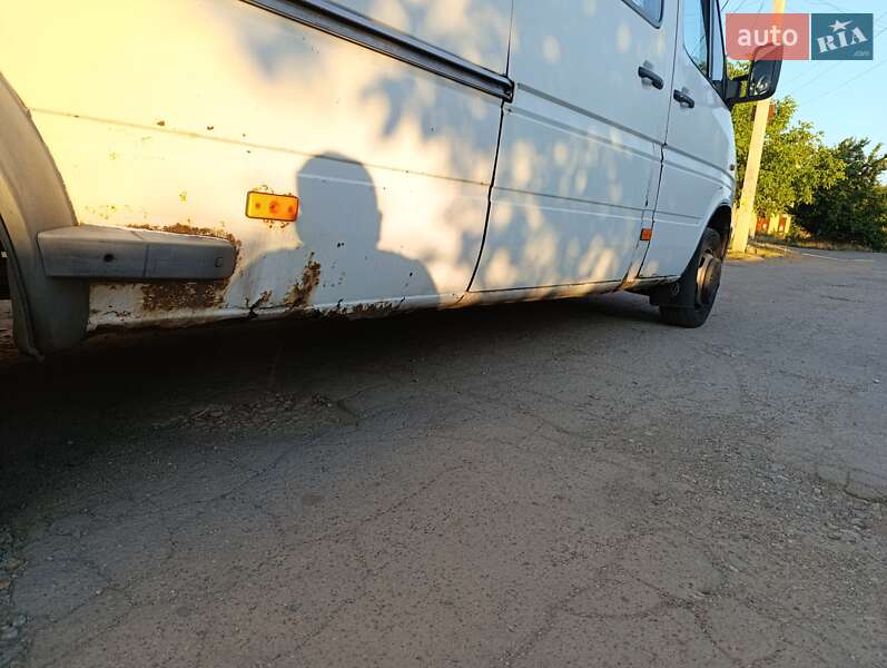 Городской автобус Mercedes-Benz Sprinter 1997 в Кривом Роге