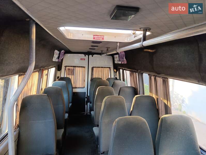 Городской автобус Mercedes-Benz Sprinter 1997 в Кривом Роге
