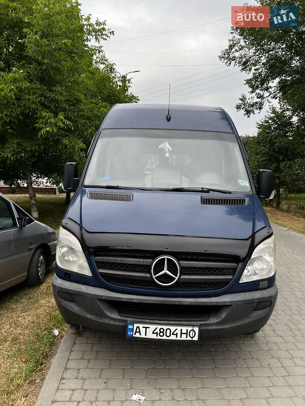 Mercedes-Benz Sprinter 2012