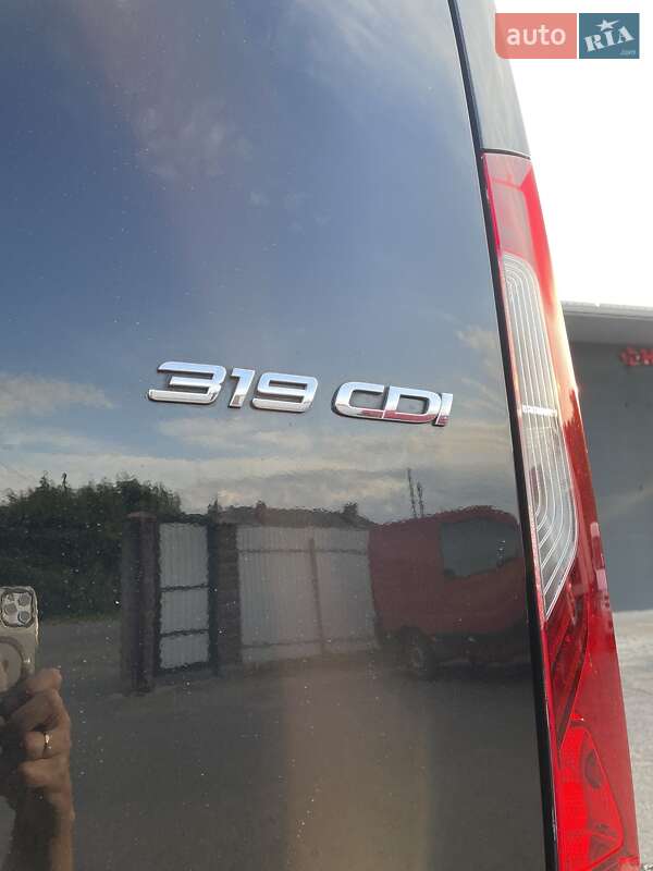 Грузовой фургон Mercedes-Benz Sprinter 2023 в Нововолынске