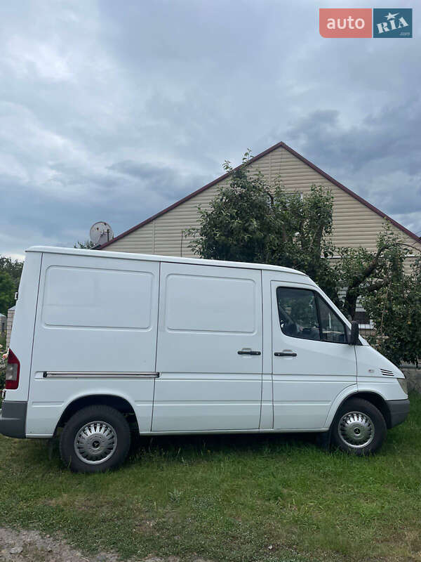 Грузовой фургон Mercedes-Benz Sprinter 2006 в Полтаве