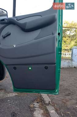 Микроавтобус Mercedes-Benz Sprinter 2000 в 