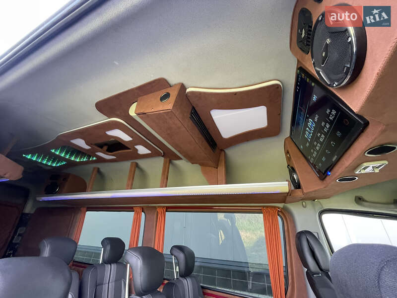 Мікроавтобус Mercedes-Benz Sprinter 2015 в Рівному