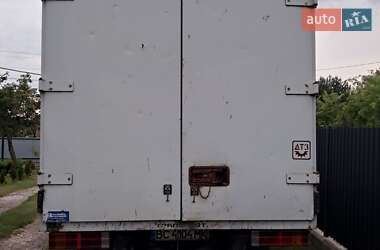 Грузовой фургон Mercedes-Benz Sprinter 2000 в 