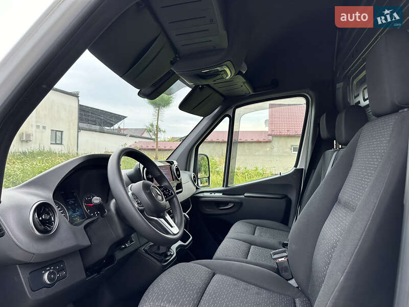 Грузовой фургон Mercedes-Benz Sprinter 2022 в Виноградове