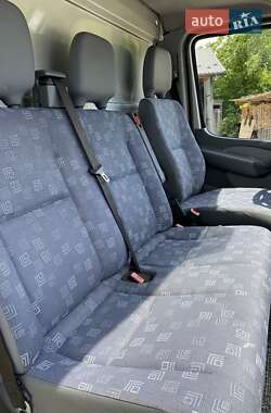 Грузовой фургон Mercedes-Benz Sprinter 2005 в 