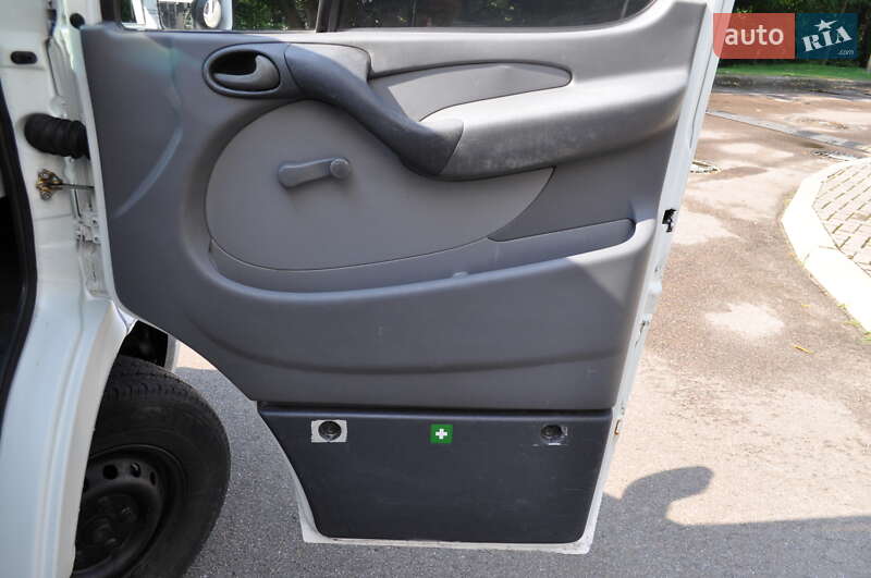 Інші автобуси Mercedes-Benz Sprinter 2000 в Києві