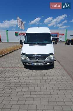 Микроавтобус Mercedes-Benz Sprinter 2005 в 
