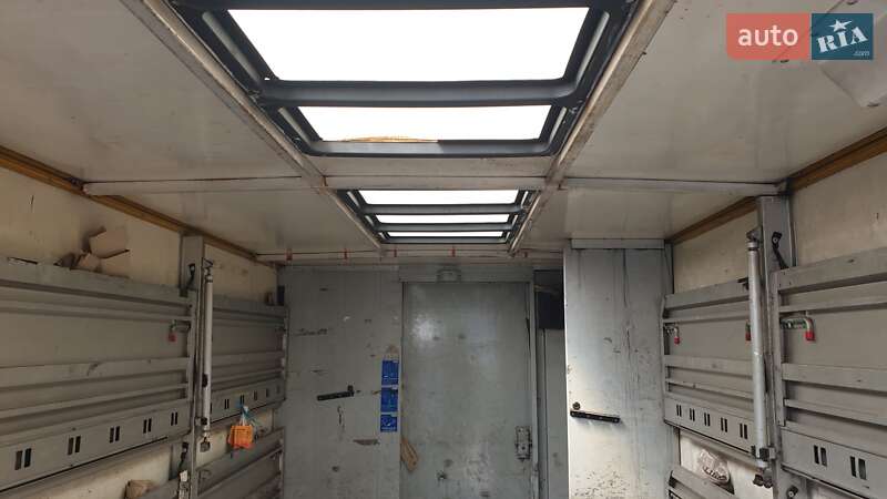 Грузовой фургон Mercedes-Benz Sprinter 2001 в Чернигове