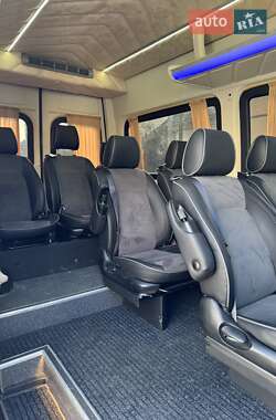 Інші автобуси Mercedes-Benz Sprinter 2019 в 