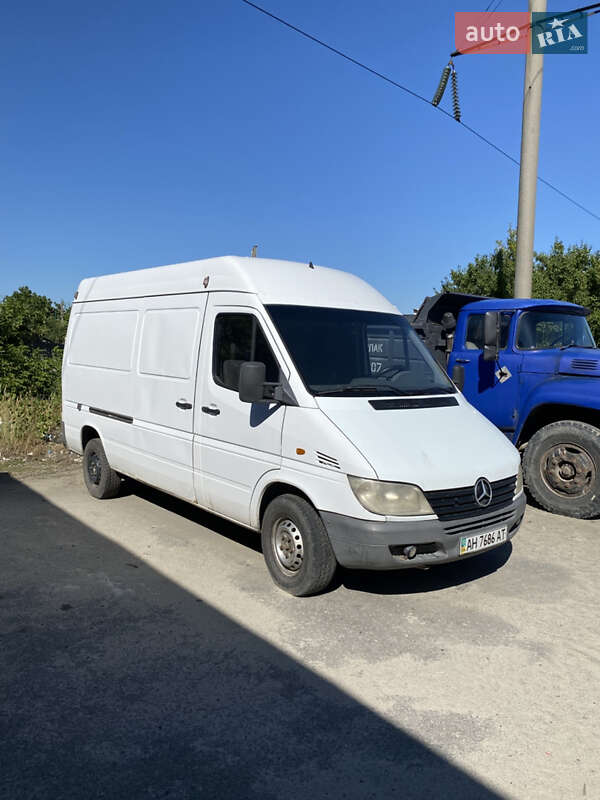 Грузовой фургон Mercedes-Benz Sprinter 2001 в Днепре