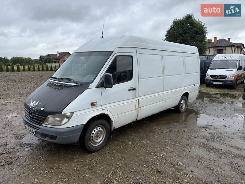 Грузовой фургон Mercedes-Benz Sprinter 2002 в Стрые