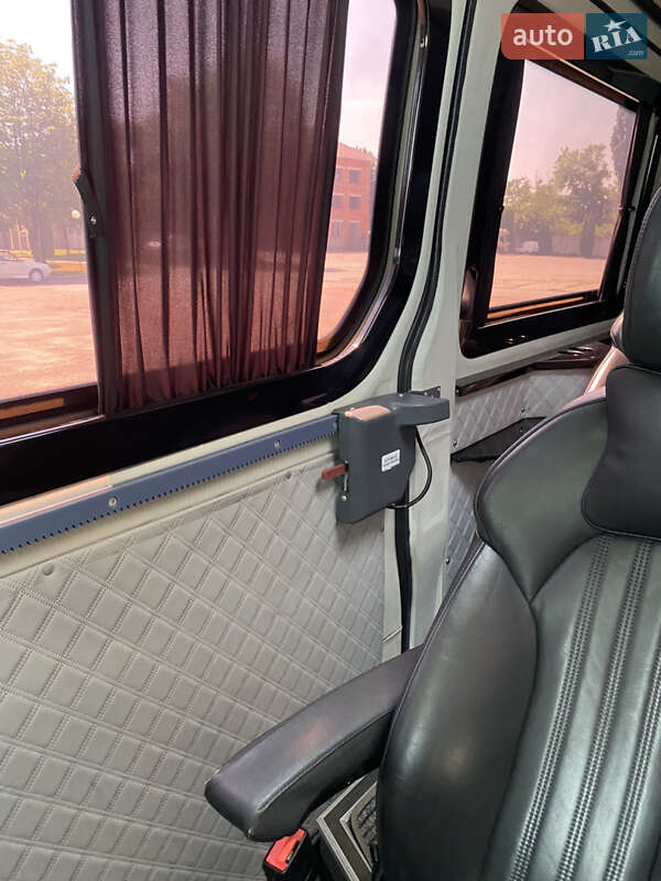 Грузопассажирский фургон Mercedes-Benz Sprinter 2017 в Житомире