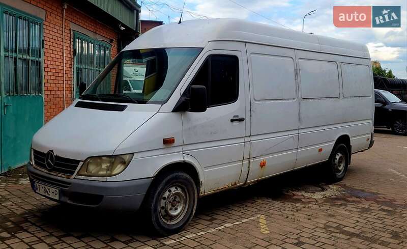 Mercedes-Benz Sprinter 2005