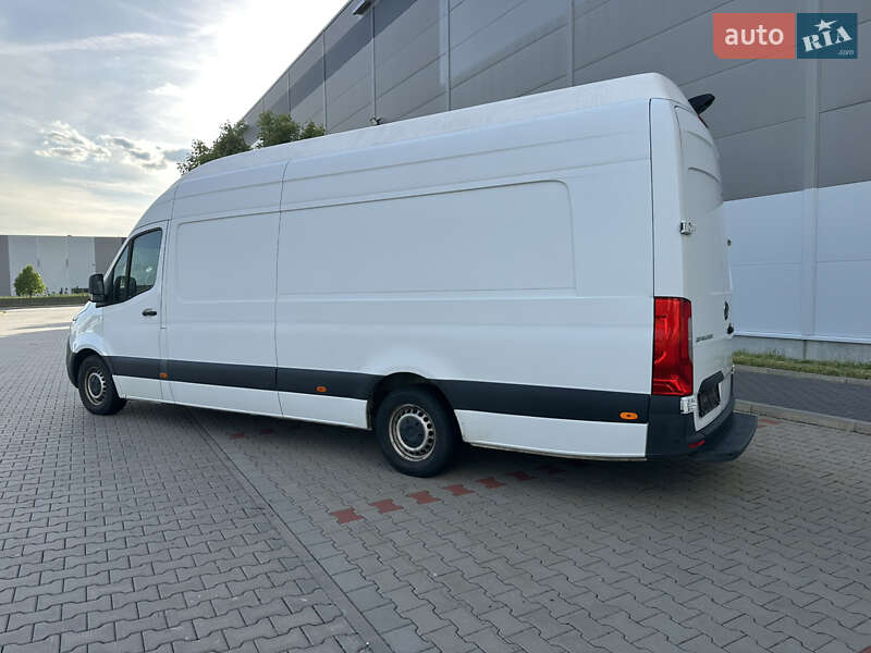 Вантажний фургон Mercedes-Benz Sprinter 2019 в Тячеві
