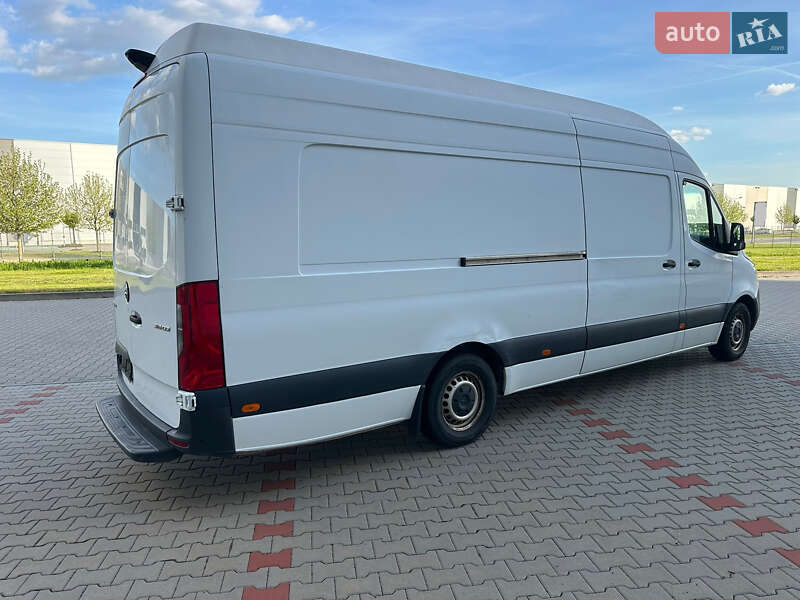 Вантажний фургон Mercedes-Benz Sprinter 2019 в Тячеві
