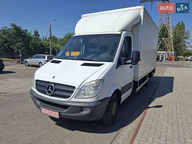 Mercedes-Benz Sprinter 2011