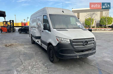 Грузовой фургон Mercedes-Benz Sprinter 2020 в 