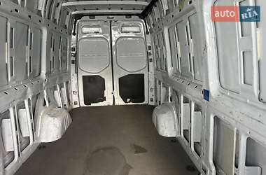 Грузовой фургон Mercedes-Benz Sprinter 2020 в 