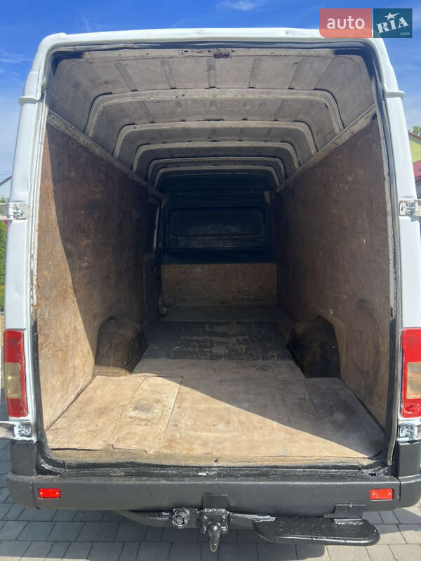 Вантажний фургон Mercedes-Benz Sprinter 2001 в Львові