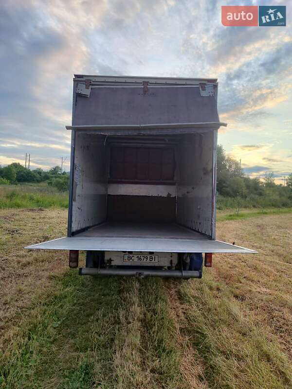 Грузовой фургон Mercedes-Benz Sprinter 2005 в Стрые