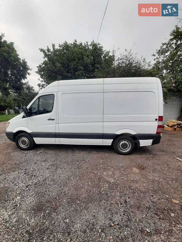 Грузовой фургон Mercedes-Benz Sprinter 2006 в 