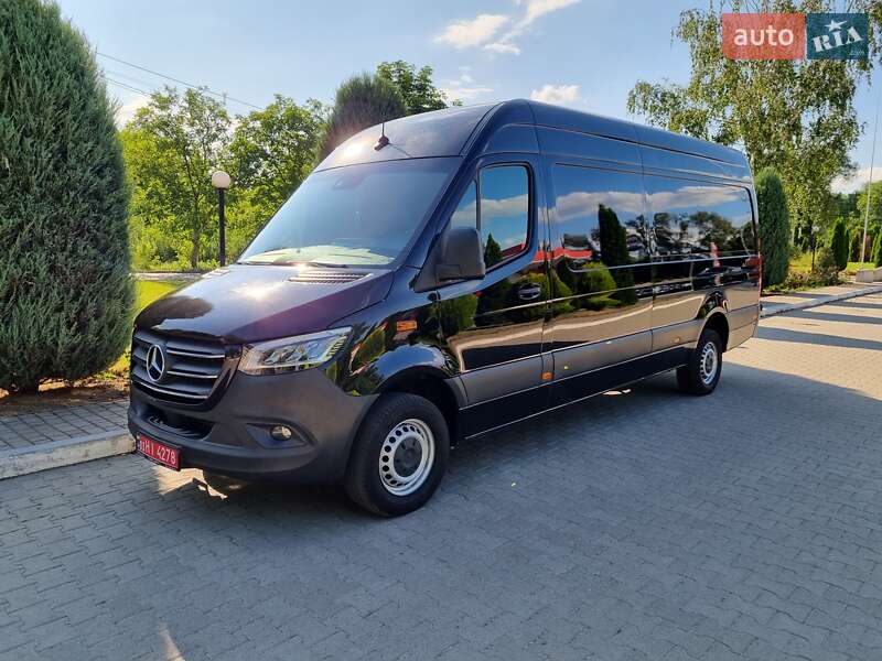 Mercedes-Benz Sprinter 2021
