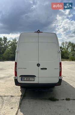 Грузовой фургон Mercedes-Benz Sprinter 2020 в 