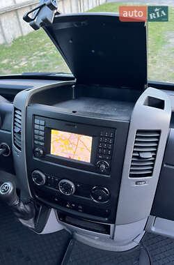 Грузовой фургон Mercedes-Benz Sprinter 2015 в 