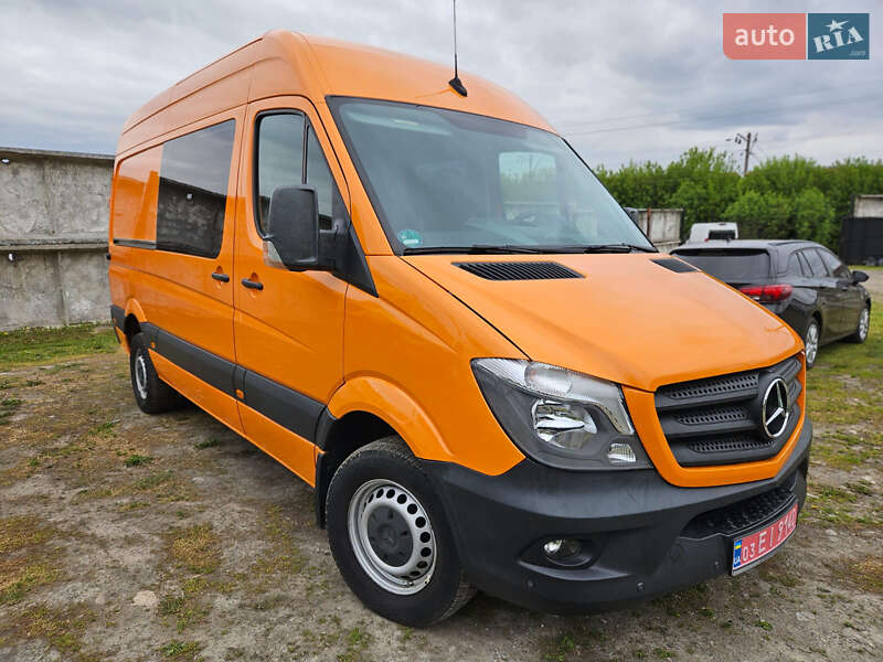 Вантажопасажирський фургон Mercedes-Benz Sprinter 2018 в 