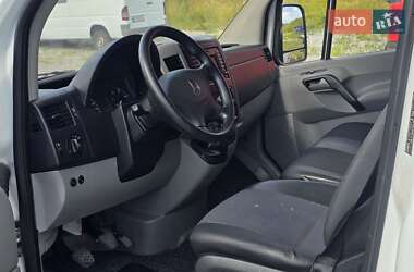 Грузовой фургон Mercedes-Benz Sprinter 2015 в 