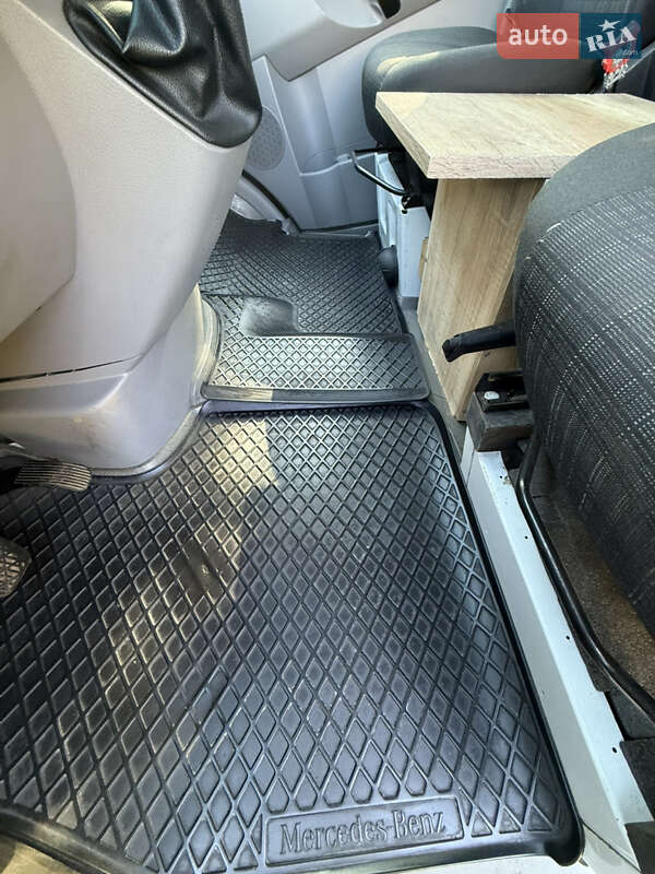 Автовоз Mercedes-Benz Sprinter 2015 в Косове