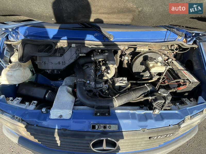 Автовоз Mercedes-Benz Sprinter 1999 в Сарнах