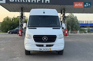 Грузовой фургон Mercedes-Benz Sprinter 2020 в 