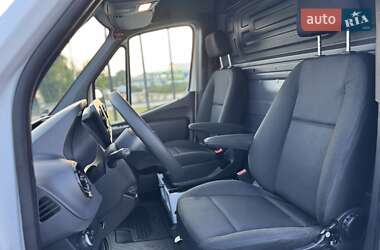 Грузовой фургон Mercedes-Benz Sprinter 2020 в 