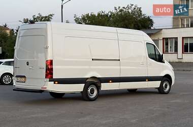 Грузовой фургон Mercedes-Benz Sprinter 2020 в 