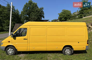 Вантажний фургон Mercedes-Benz Sprinter 2004 в Тячеві