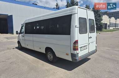 Пригородный автобус Mercedes-Benz Sprinter 2000 в 