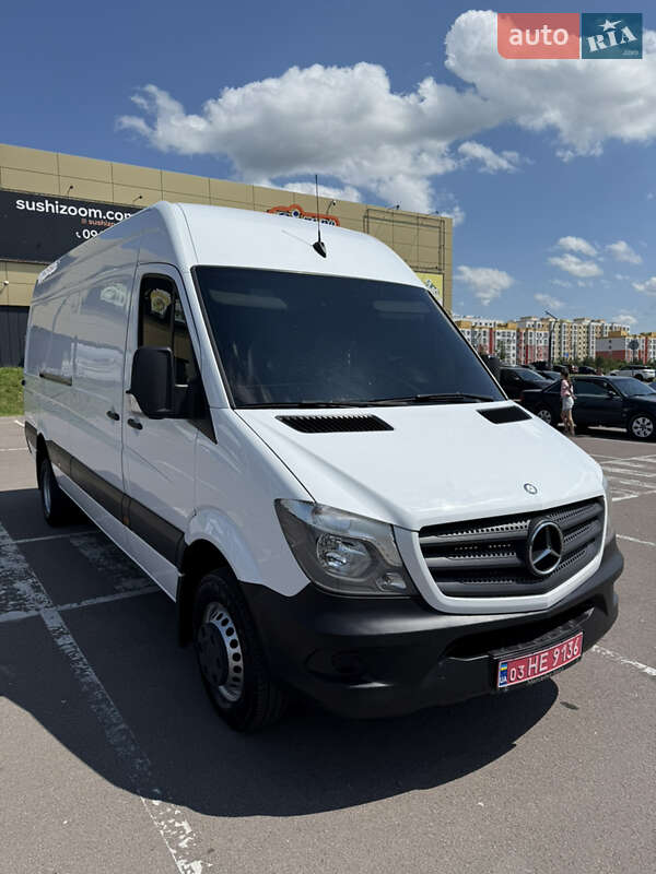 Грузовой фургон Mercedes-Benz Sprinter 2013 в Ровно