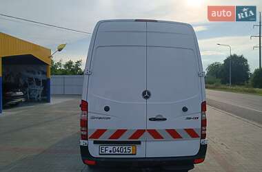 Грузовой фургон Mercedes-Benz Sprinter 2013 в 