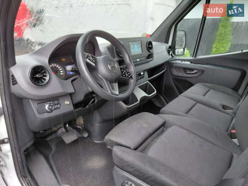 Грузовой фургон Mercedes-Benz Sprinter 2022 в Долине