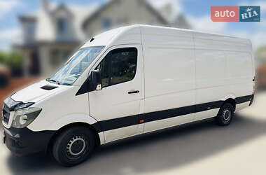 Грузовой фургон Mercedes-Benz Sprinter 2015 в 